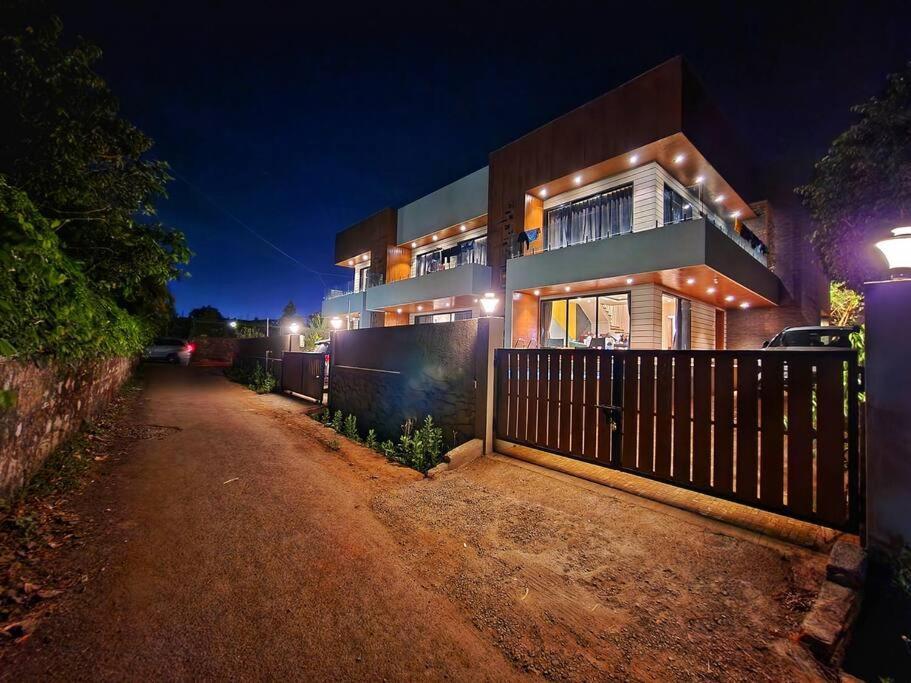 Aquavista - B By Stayscape Villas Lonavala Εξωτερικό φωτογραφία